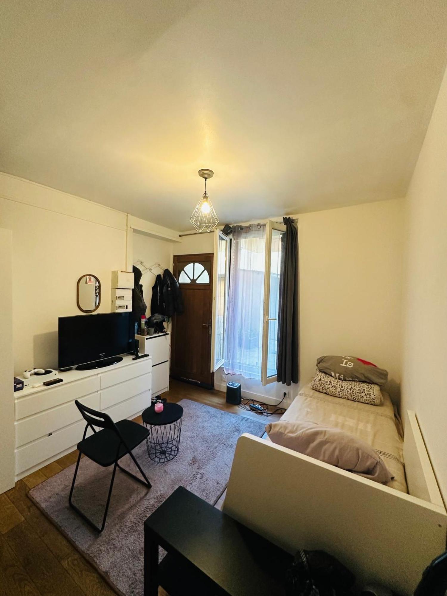 Apartment Agreable Issy-les-Moulineaux